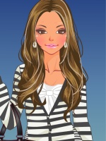 Minimalist and Dramatic Looks